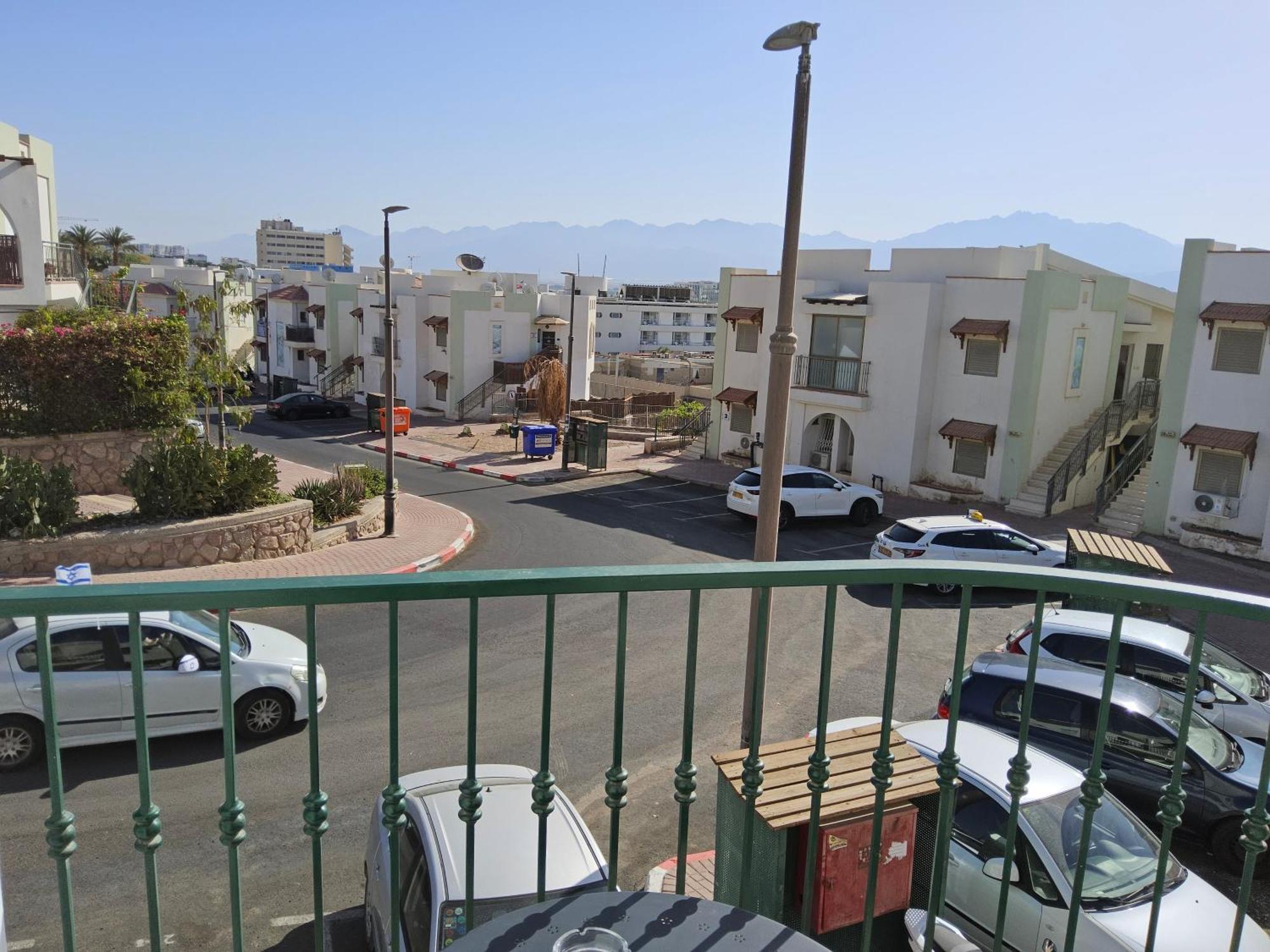 Holiday home Shohamseaview *